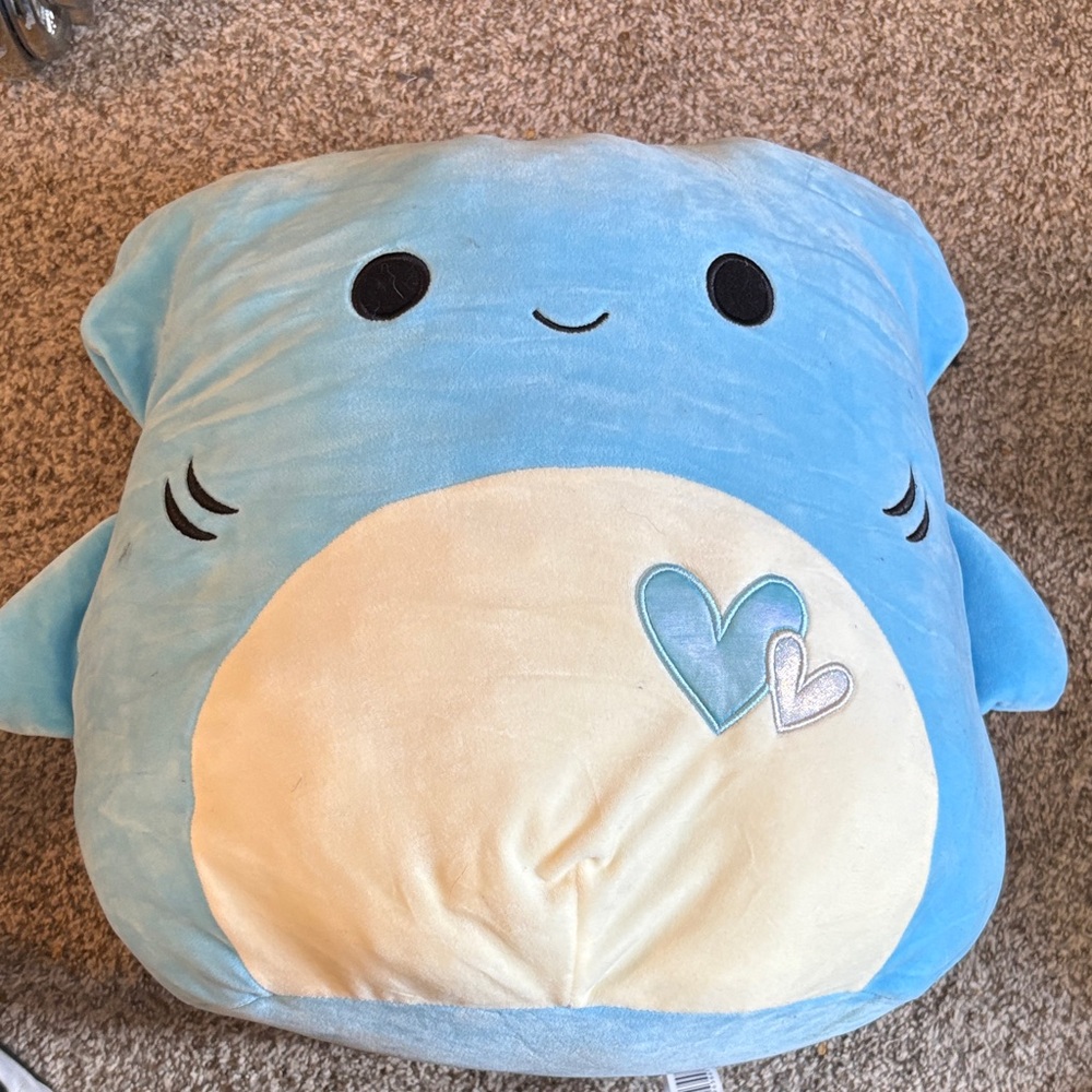 Blue hearted shark Squishmallow
